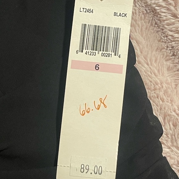 London Times Black Sheer Formal Dress size 6 - Picture 8 of 9